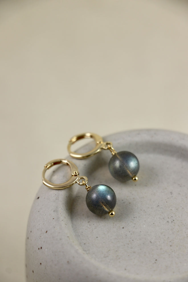 I AM magical - Boucles d'oreilles boule en labradorite