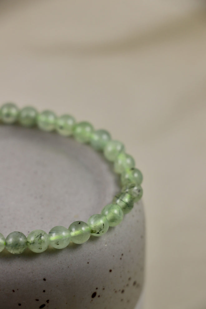 I AM intuitive - Bracciale in Prehnite